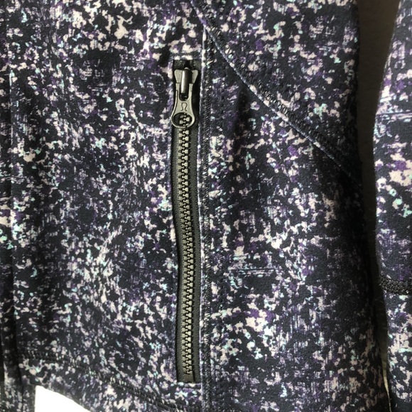 Lululemon Forme Jacket - Picture 5 of 16